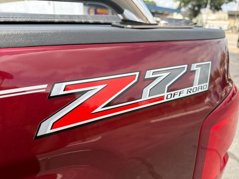Used 2016 Chevrolet Silverado 1500 LTZ Z71 w/ LTZ Plus Package AWD/4WD image 21