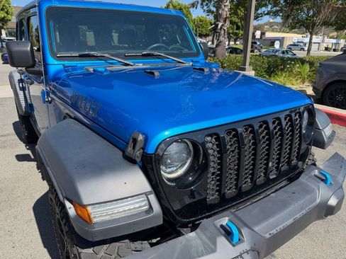 Used 2023 Jeep Wrangler Unlimited AWD/4WD image 2
