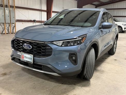 Used 2025 Ford Escape ST-Line Select image 3