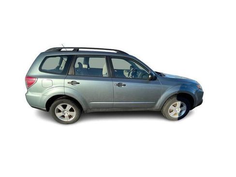 Used 2011 Subaru Forester 2.5X w/ Alloy Wheel Value Pkg image 7