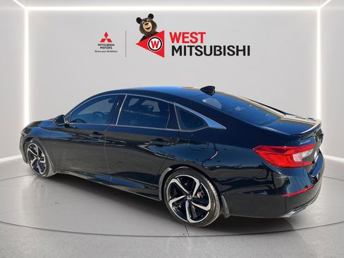 Used 2018 Honda Accord Sport image 8