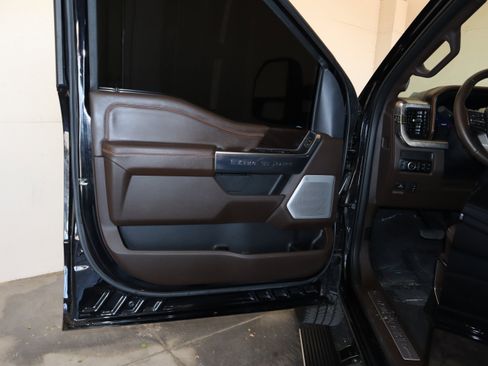 Used 2026 Ford F350 King Ranch w/ FX4 Off-Road Package AWD/4WD image 32