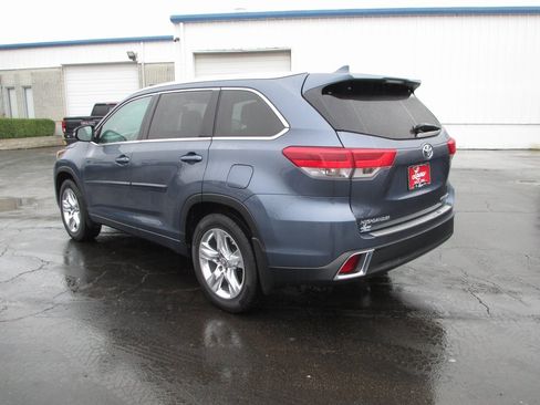 Used 2019 Toyota Highlander Limited image 6