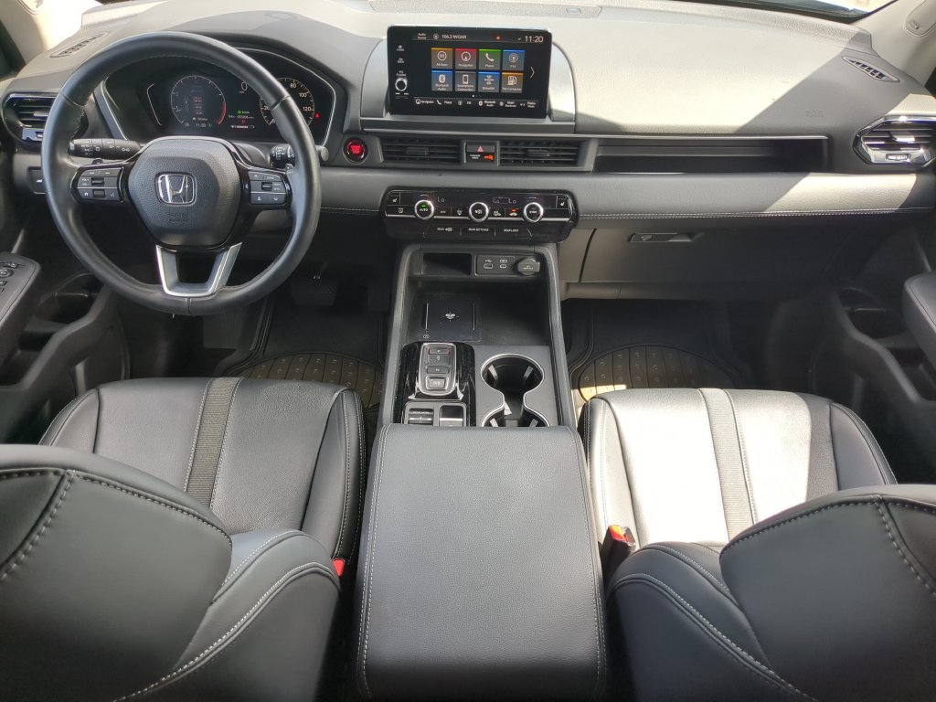 Used 2023 Honda Pilot Touring image 15