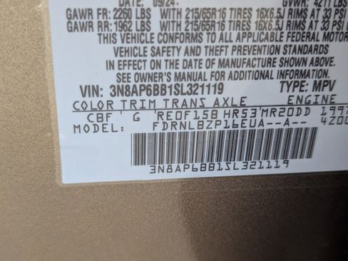 Certified 2025 Nissan Kicks S image 29