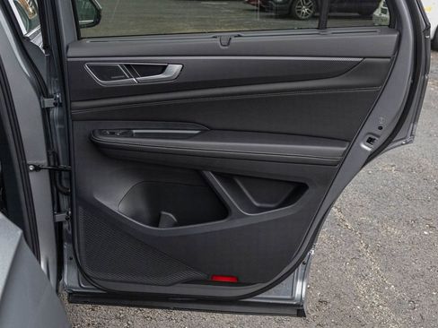 New 2026 Volkswagen Atlas Cross Sport SEL Premium R-Line image 40