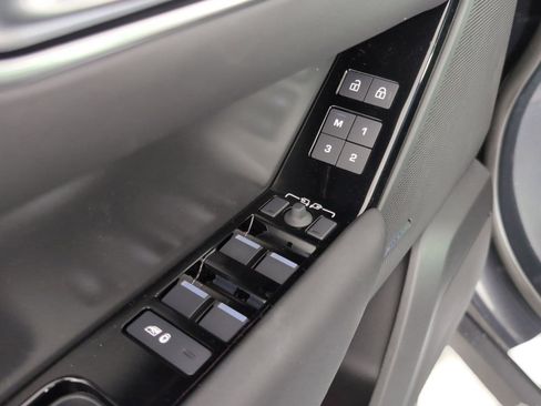 Used 2026 Land Rover Range Rover Velar S image 21