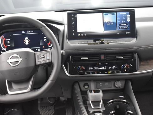 New 2026 Nissan Rogue Platinum w/ Platinum Premium Package image 14