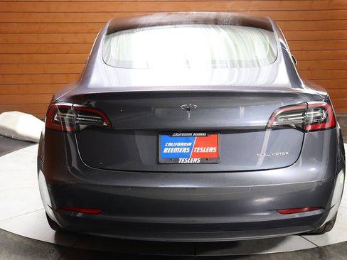 Used 2020 Tesla Model 3 Long Range image 46