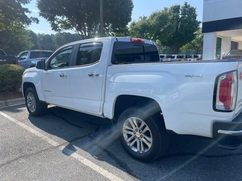 Used 2020 GMC Canyon SLT w/ Driver Alert Package AWD/4WD image 2