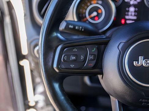 Used 2020 Jeep Wrangler Unlimited Sport S AWD/4WD image 17