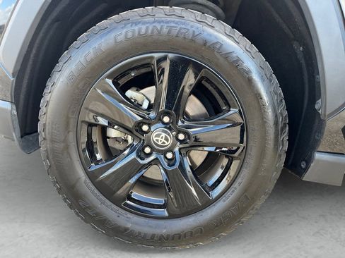 Used 2022 Toyota RAV4 XLE image 23