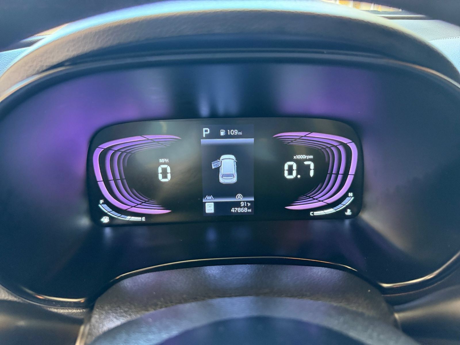 Used 2025 Kia Soul LX w/ LX Technology Package FWD image 37