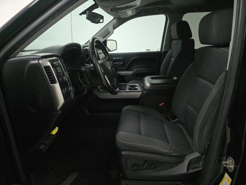 Used 2018 Chevrolet Silverado 1500 LT w/ All Star Edition image 10