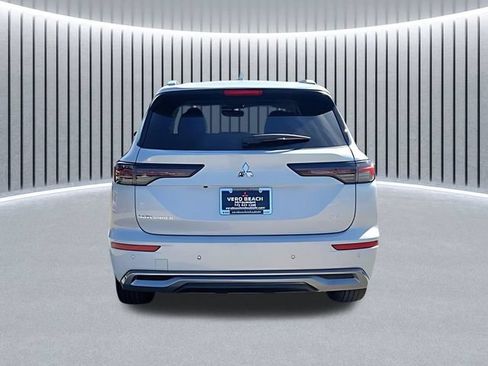 New 2026 Mitsubishi Outlander SEL FWD image 5