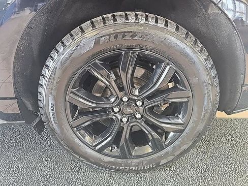 Used 2023 Ford Edge SE w/ Black Appearance Package image 40