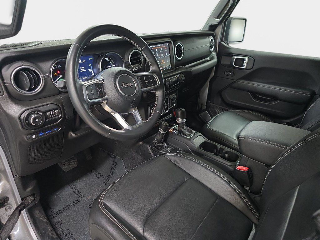 Used 2021 Jeep Wrangler Unlimited Sahara w/ Safety Group AWD/4WD image 19
