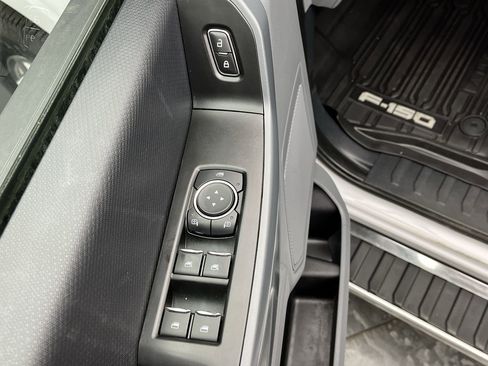 Used 2022 Ford F150 XLT w/ Max Trailer Tow Package image 9