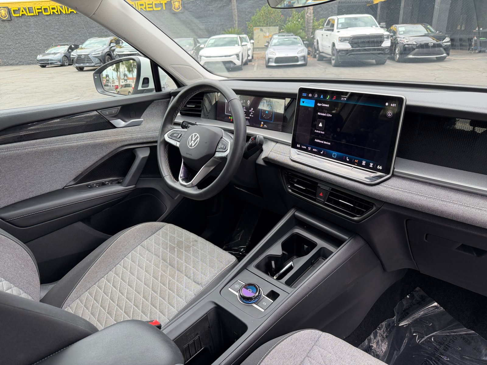 Used 2025 Volkswagen Tiguan S FWD image 15
