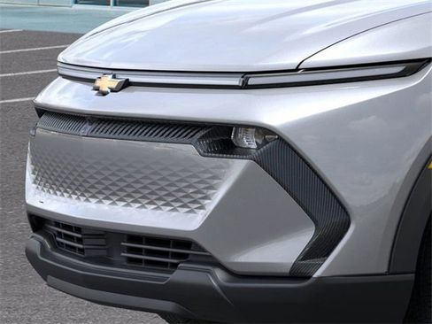 New 2026 Chevrolet Equinox EV LT image 13