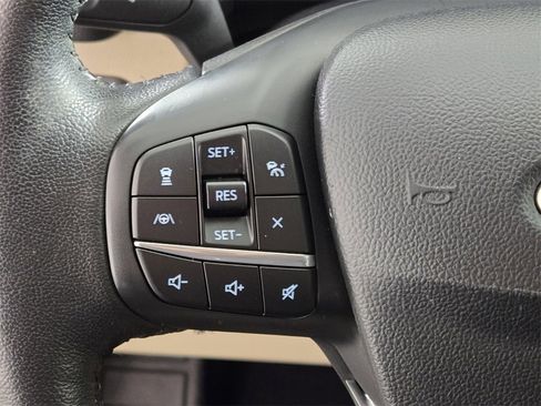 Used 2020 Ford Escape Titanium image 28