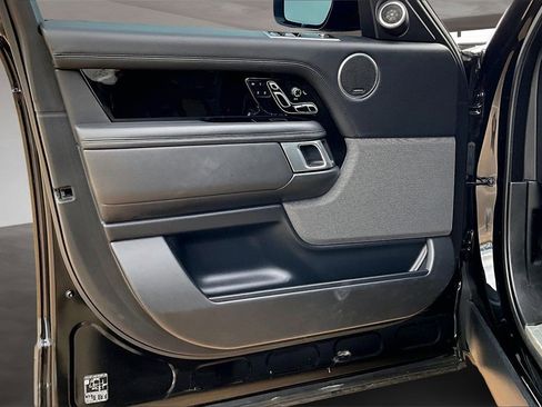 Used 2022 Land Rover Range Rover P525 Westminster Edition image 18