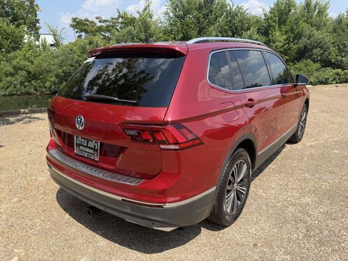 Used 2019 Volkswagen Tiguan SEL FWD image 3