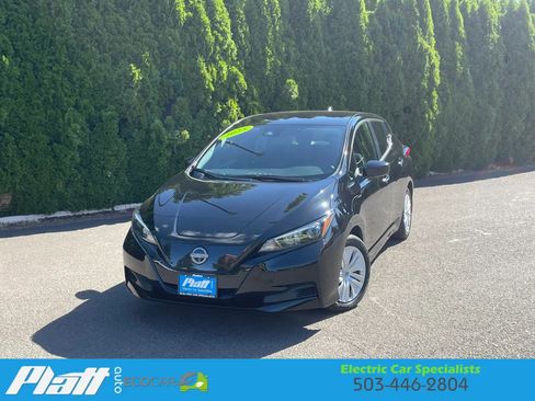 Used 2025 Nissan Leaf S FWD image 1