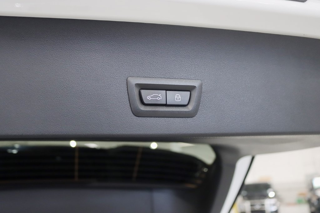 Used 2026 BMW X3 M50 w/ Premium Package AWD/4WD image 40
