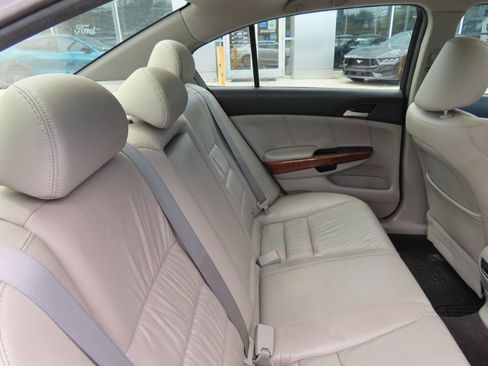 Used 2011 Honda Accord EX-L image 37