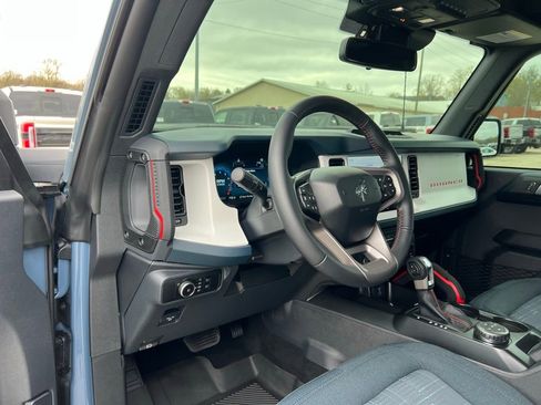 Used 2025 Ford Bronco Heritage Edition image 12