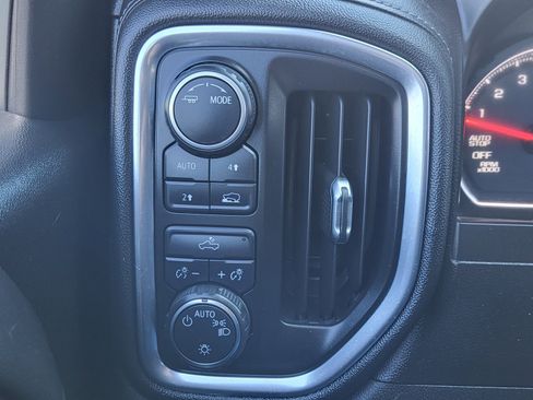 Used 2020 Chevrolet Silverado 1500 LT w/ All-Star Edition image 34