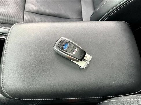 Used 2023 Subaru Outback Limited AWD/4WD image 36