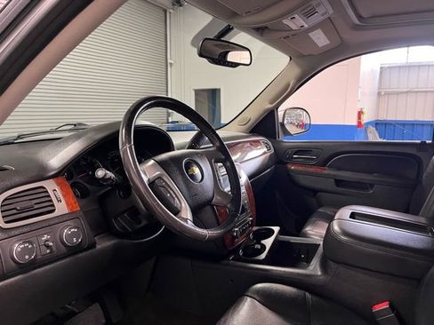 Used 2013 Chevrolet Tahoe LT w/ Luxury Package image 20