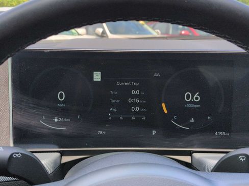 Used 2025 Hyundai Sonata SEL FWD image 35