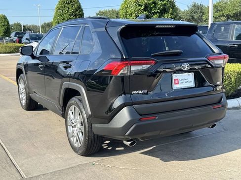 Certified 2023 Toyota RAV4 XLE Premium FWD image 7