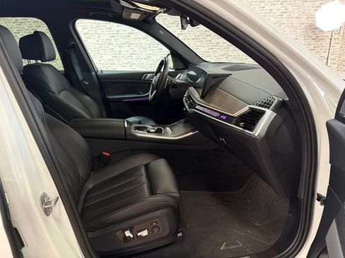 Used 2024 BMW X5 sDrive40i w/ M Sport Package RWD image 11