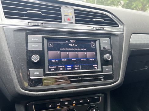 Certified 2024 Volkswagen Tiguan S FWD image 21