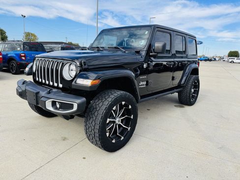 Used 2021 Jeep Wrangler Unlimited Sahara image 28