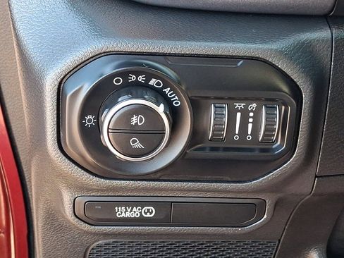 Used 2021 Jeep Gladiator Mojave AWD/4WD image 26