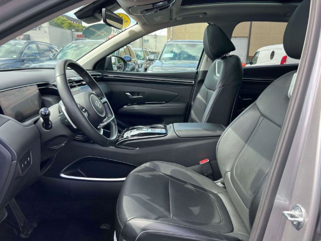 Certified 2023 Hyundai Tucson Limited AWD/4WD image 16