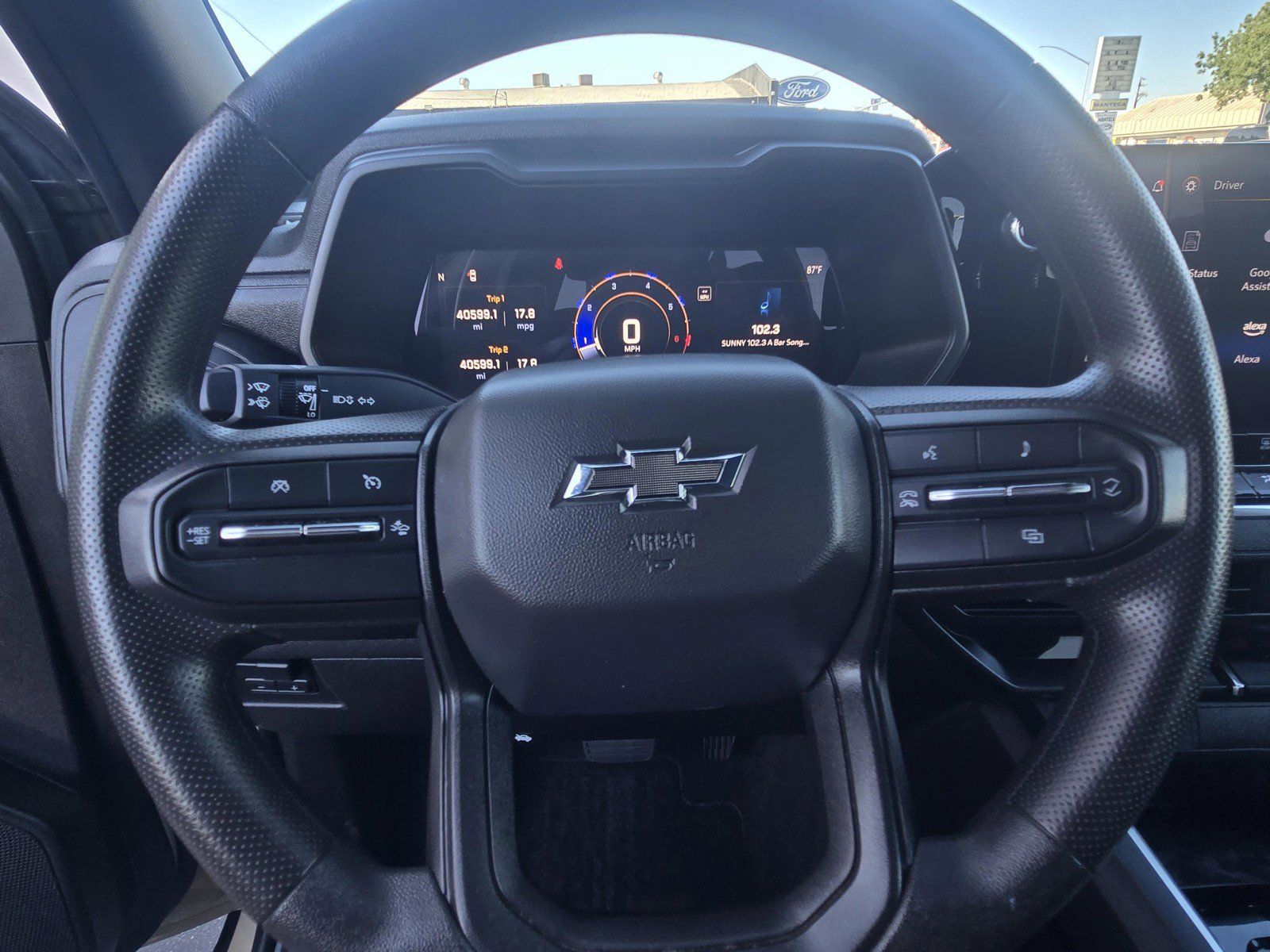 Used 2024 Chevrolet Colorado Trail Boss w/ Technology Package AWD/4WD image 28