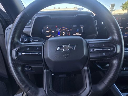 Used 2024 Chevrolet Colorado Trail Boss w/ Technology Package AWD/4WD image 28