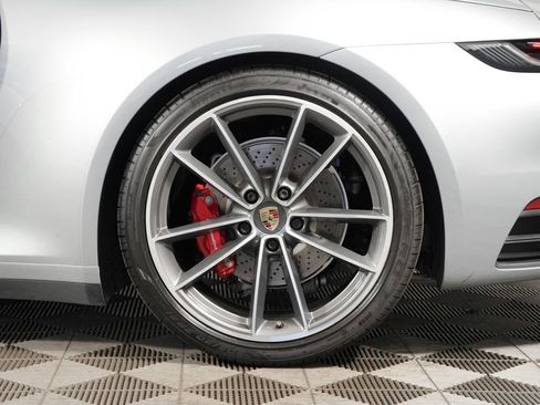 Certified 2020 Porsche 911 Carrera 4S AWD/4WD image 21