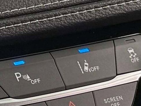 New 2026 Chrysler Pacifica Select image 40