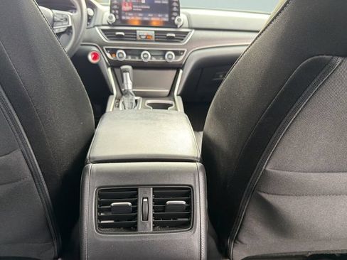 Used 2020 Honda Accord EX image 24