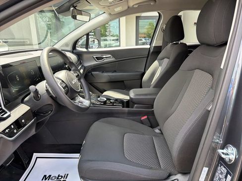 Used 2025 Kia Sportage LX AWD/4WD image 28