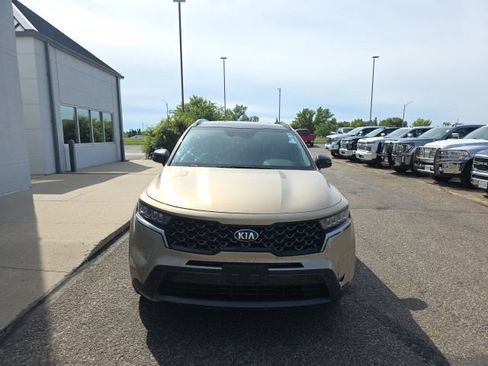 Used 2021 Kia Sorento S w/ Panoramic Sunroof Package AWD/4WD image 2