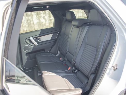 New 2026 Land Rover Discovery Sport Landmark AWD/4WD image 23