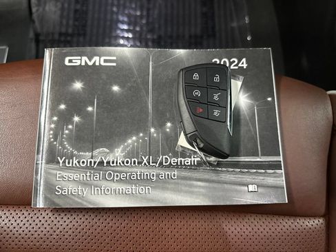 Used 2024 GMC Yukon XL Denali Ultimate AWD/4WD image 43